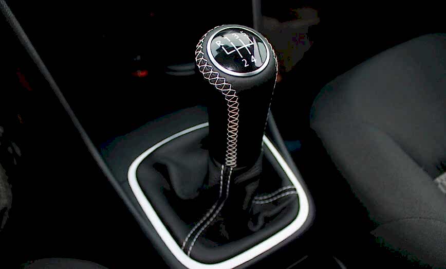 Обучение вождению на механике